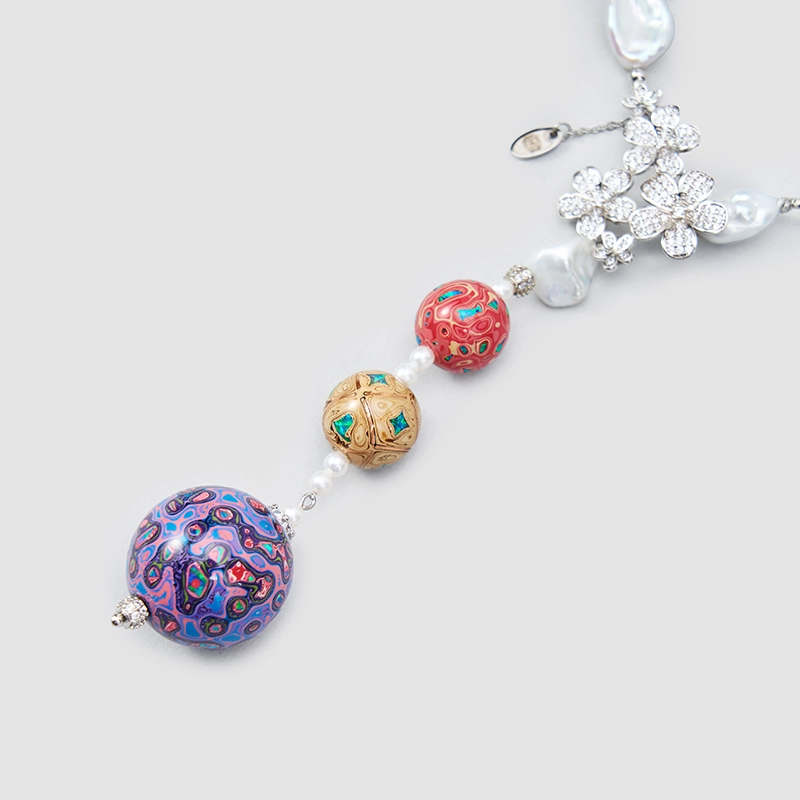 Refined Pearl Crystal Collar Necklace worn elegantly