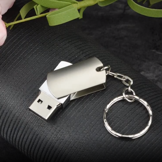 Rahonix 360° rotating metal USB drivesolid state drive