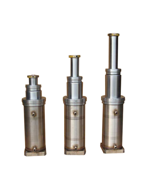 Multi-section hydraulic cylinder