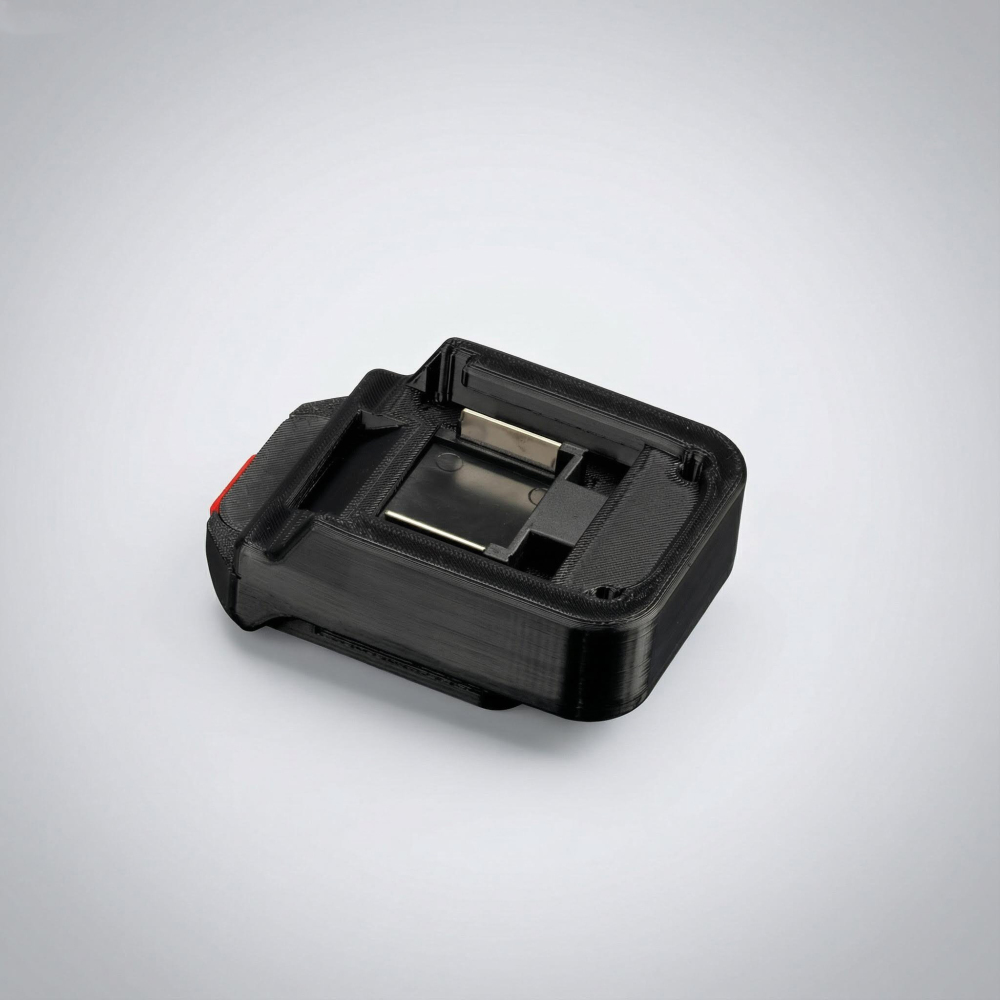 1x Adapter for Makita 18v LXT Li-Ion Battery to MacNaught 18V Pump or Powergun Grease Gun - Built-in low-voltage protection BMS