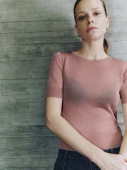 Women's short-sleeved knitwear