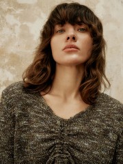 Women's pleated knitwear