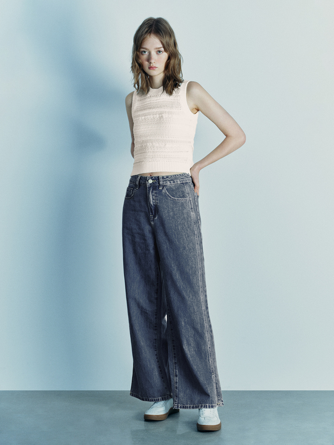 Supply Sleeveless cropped knitted crewneck top
