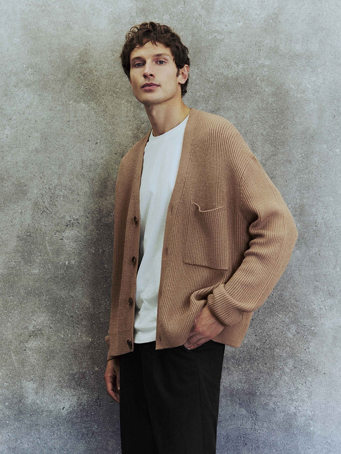 Men's knitted cardigan