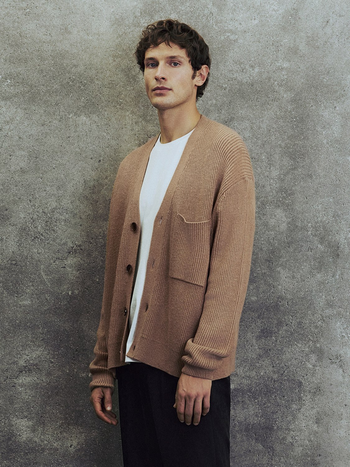 Men's knitted cardigan