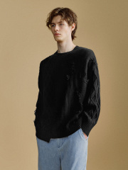fashionable and men's crew collar seater soft and black