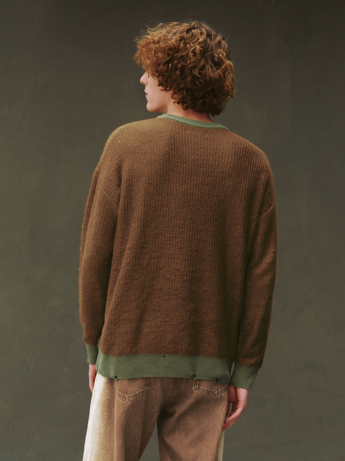 Men's contrasting knitwear