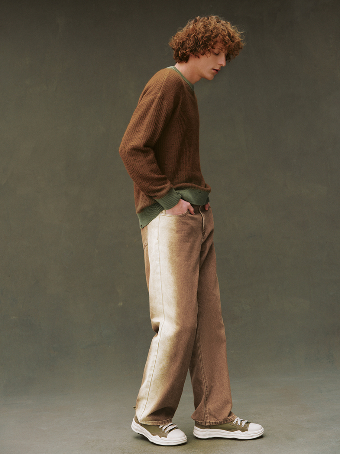 Men's contrasting knitwear