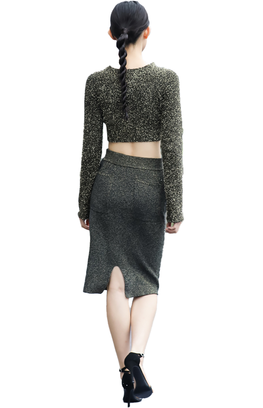 Women's Fur Sweater Suits - Luxurious and Stylish Attire for Warm Days