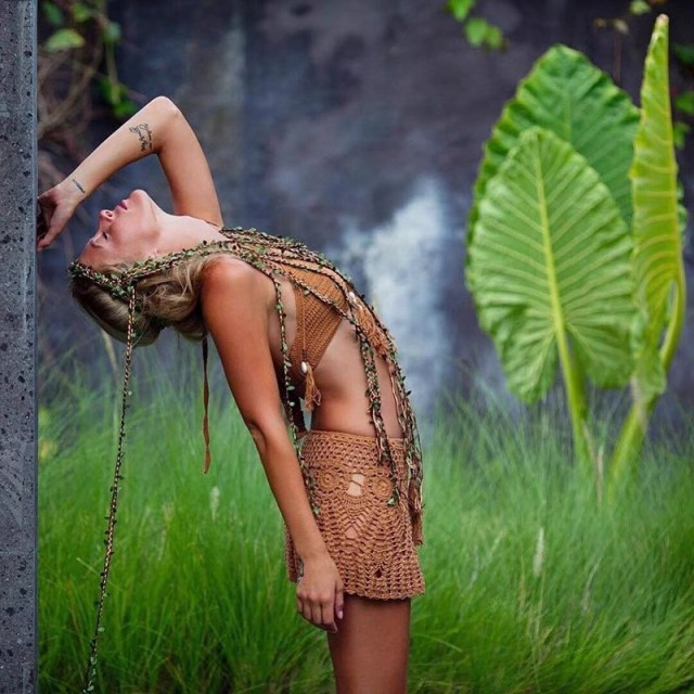 Bikini cover skirt hand hook knitted beach skirt seaside degree skirt Sexy hollow A-line skirt swimsuit over skirt