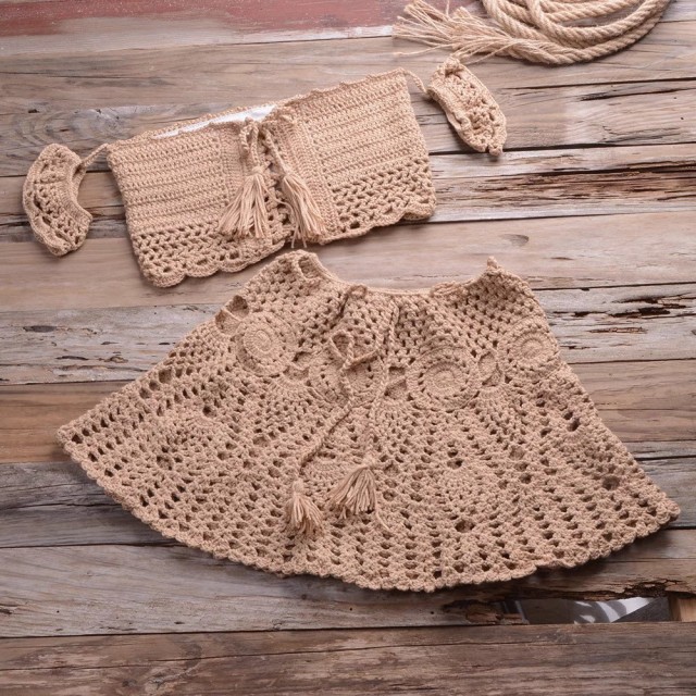 Vacation sexy two-piece swimsuit women's short skirt fringe two-piece beach hand-knitted bikini set