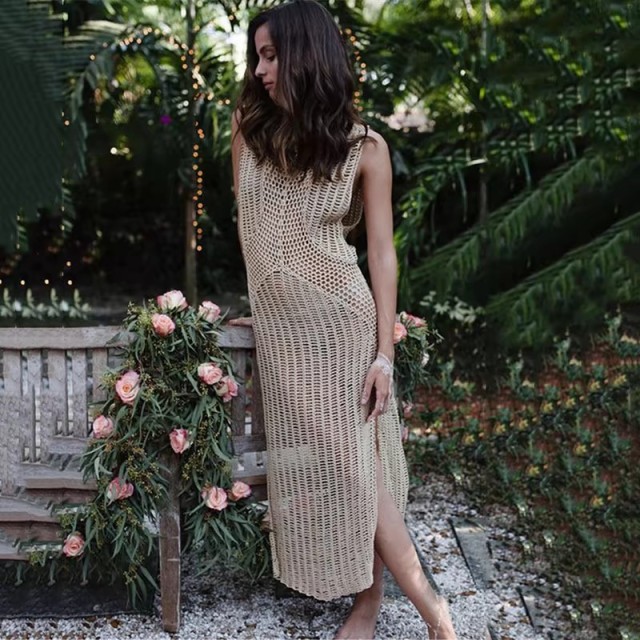 Apricot knit beach smock Swimsuit Sexy sleeveless hollowed-out holiday sunblock bikini smock