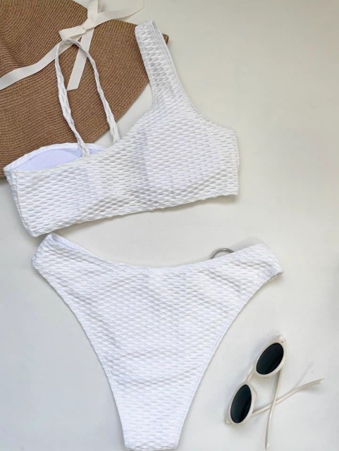 Europe and the United States sexy solid color three-point bikini one-shoulder swimsuit female split hot spring vacation beach sexy swimsuit