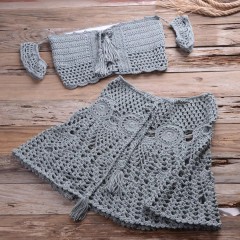 Vacation sexy two-piece swimsuit women's short skirt fringe two-piece beach hand-knitted bikini set