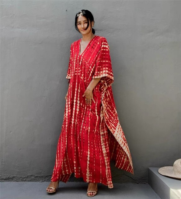 Bikini blouse Europe and the United States loose rayon printed swimsuit cover skirt gown holiday sunblock skirt beach blouse