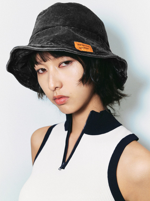 Custom JUBAODI Women's contrasting knitted vest