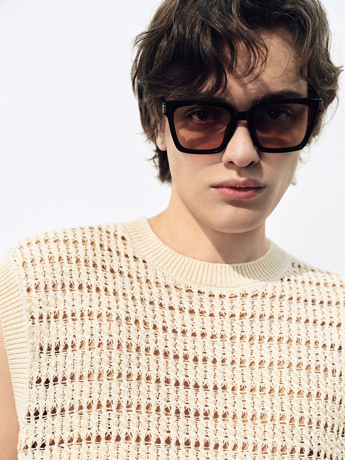Men's hollow knit vest