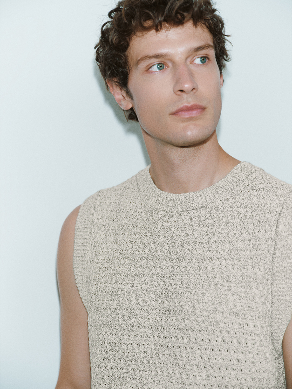 Men's fabric knit vest