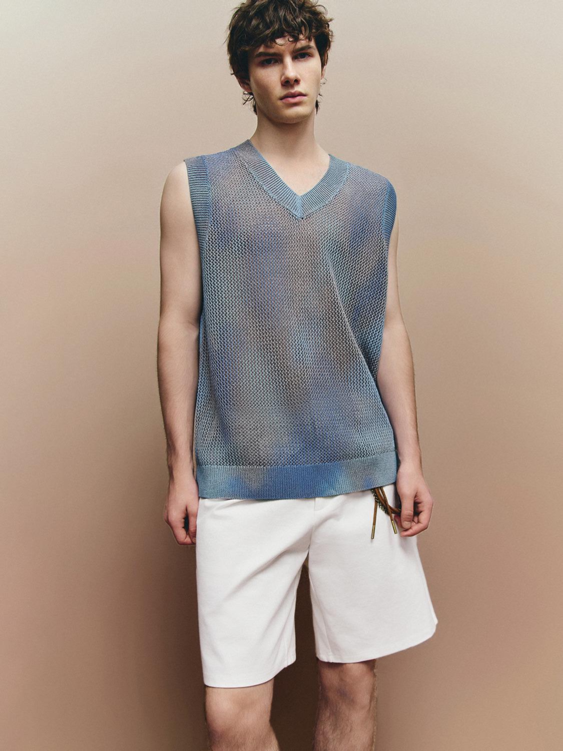 Men's contrasting knitted vest