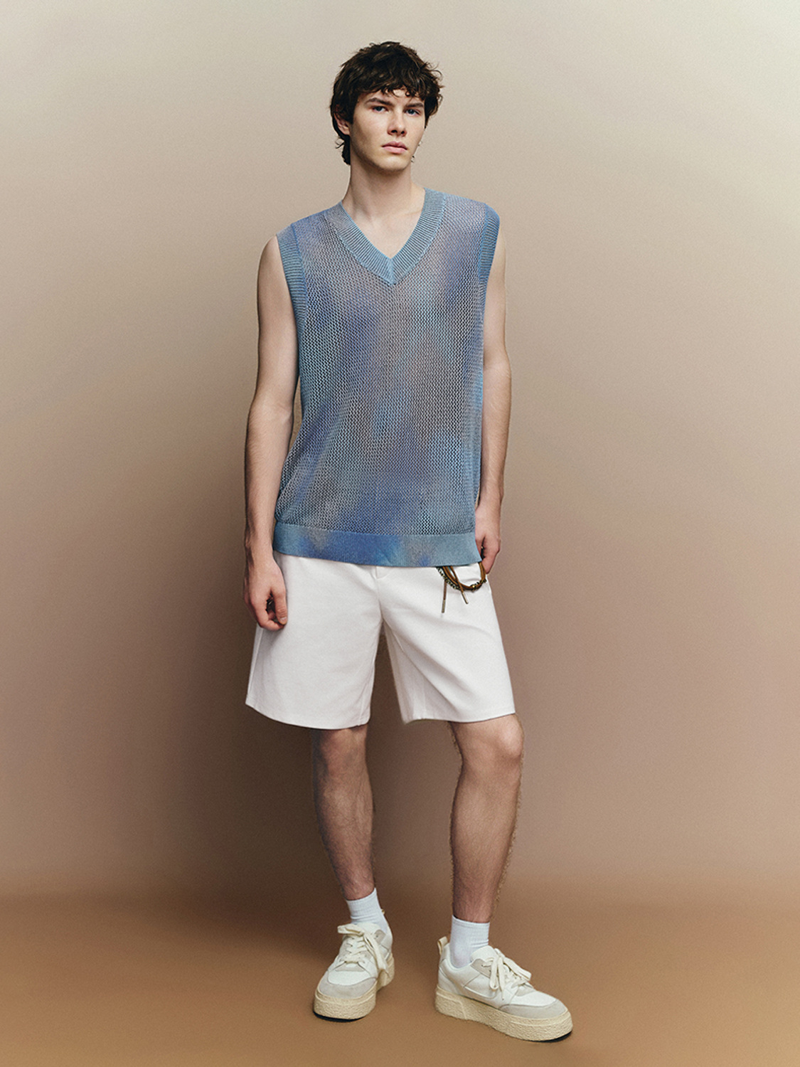 Men's contrasting knitted vest