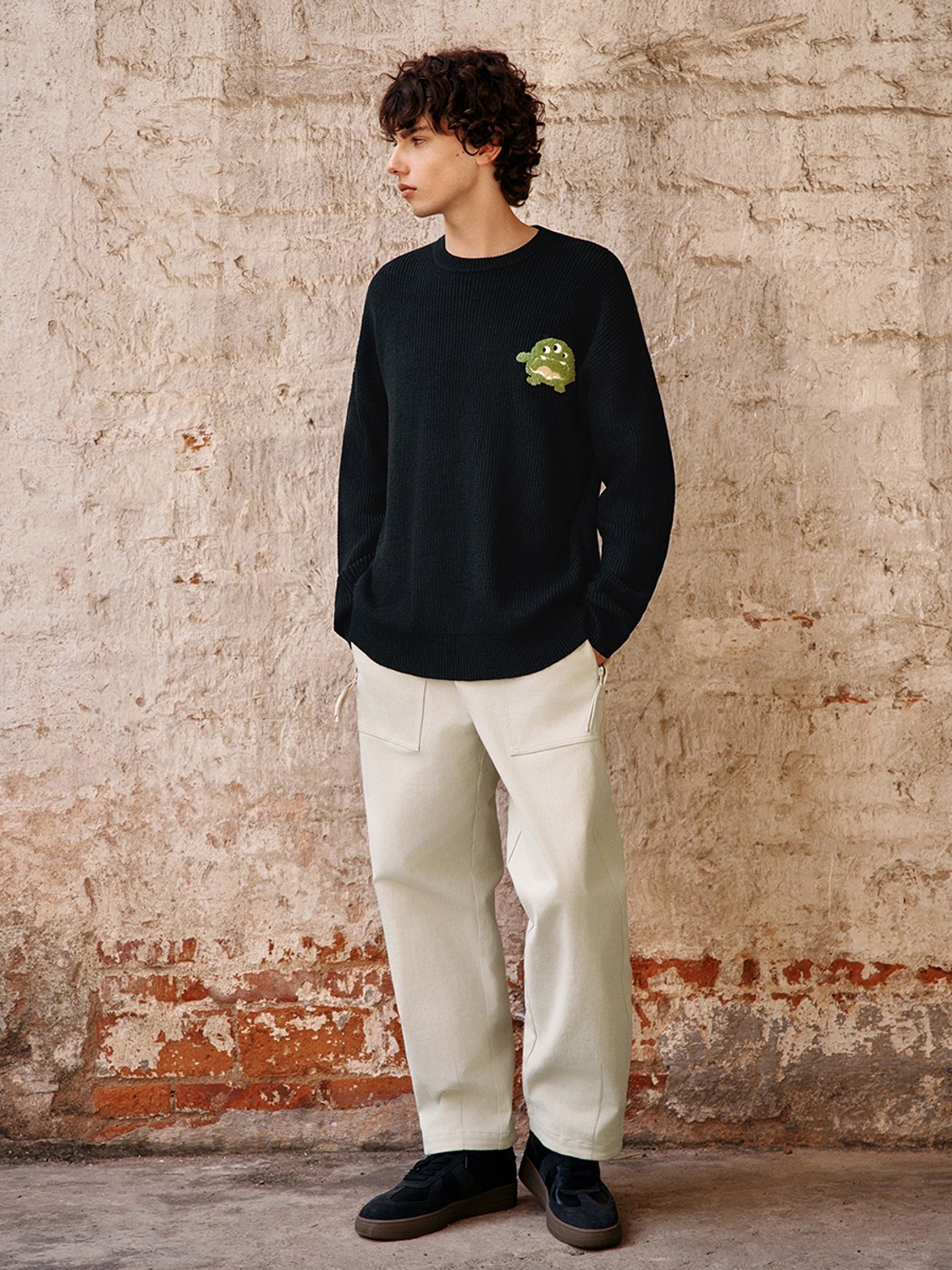 Men's crew neck sweater