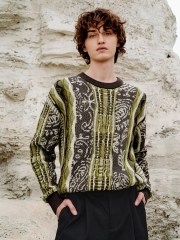 Men's contrasting knitwear