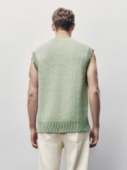 Men's knitted vest