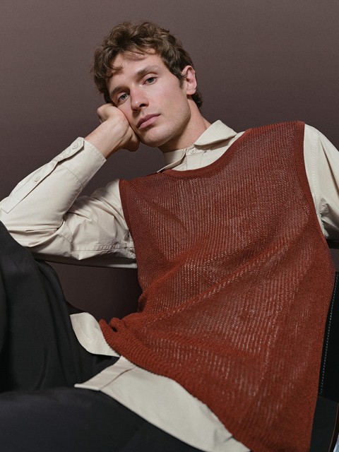 Men's knitted vest