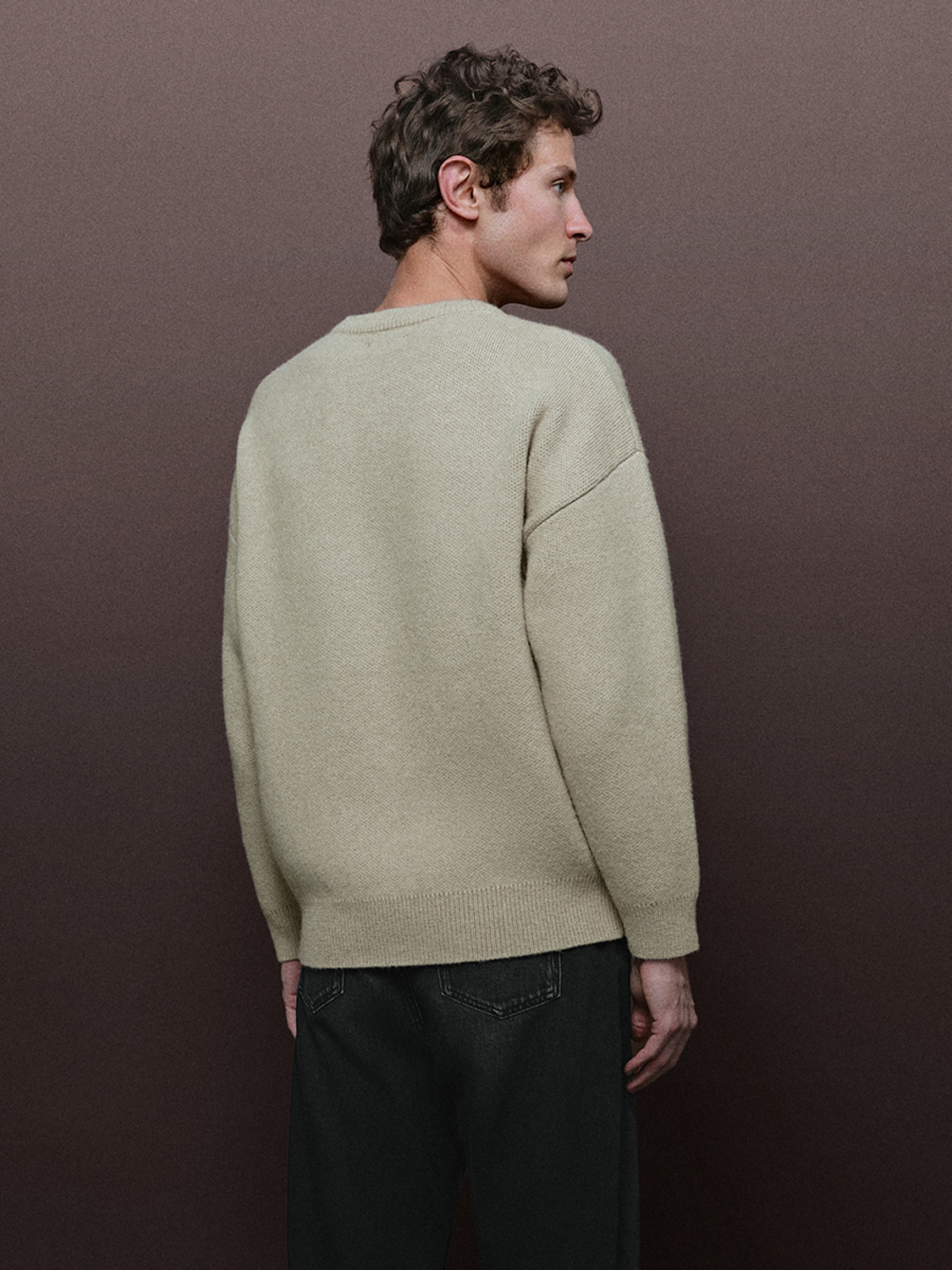 Men's letter knitwear