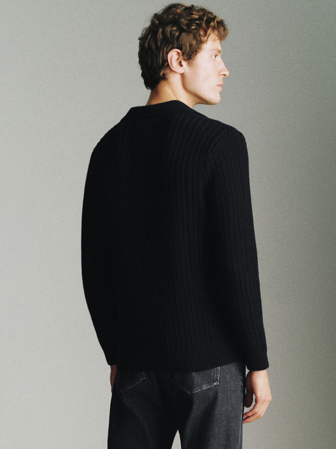 Men's lapel sweater