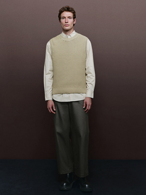 Men's knitted vest