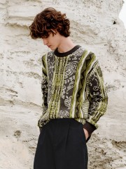 Men's contrasting knitwear