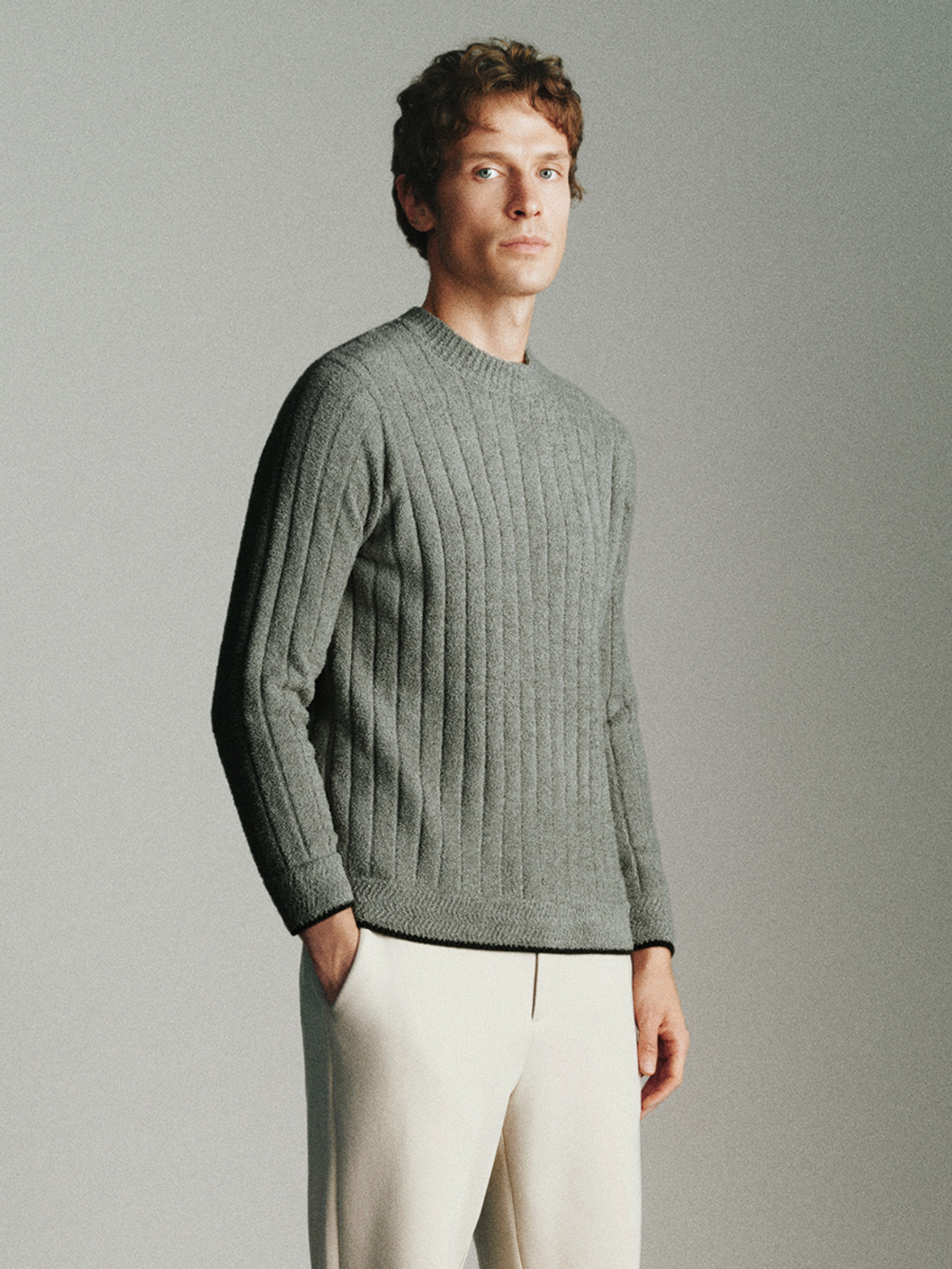 Men's crew neck sweater