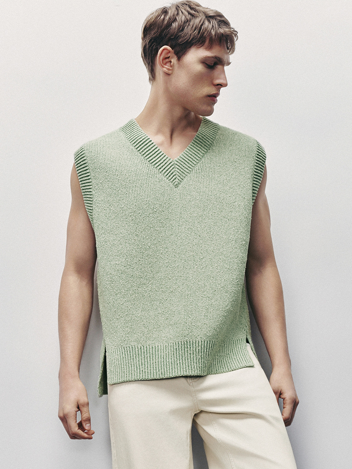 Men's knitted vest