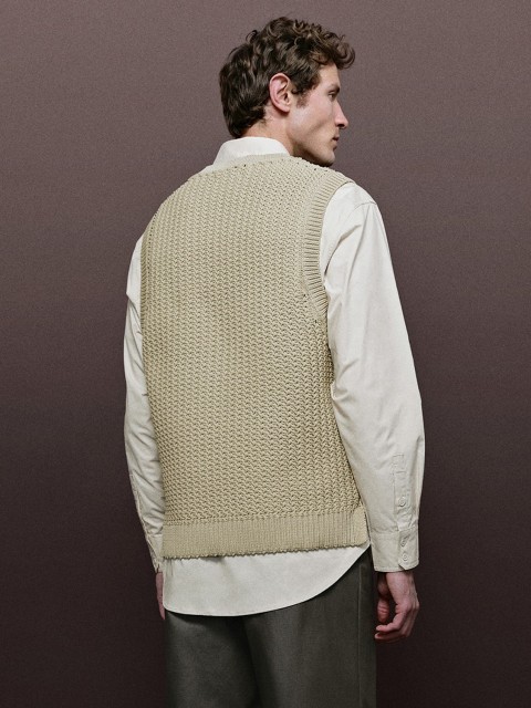 Men's knitted vest