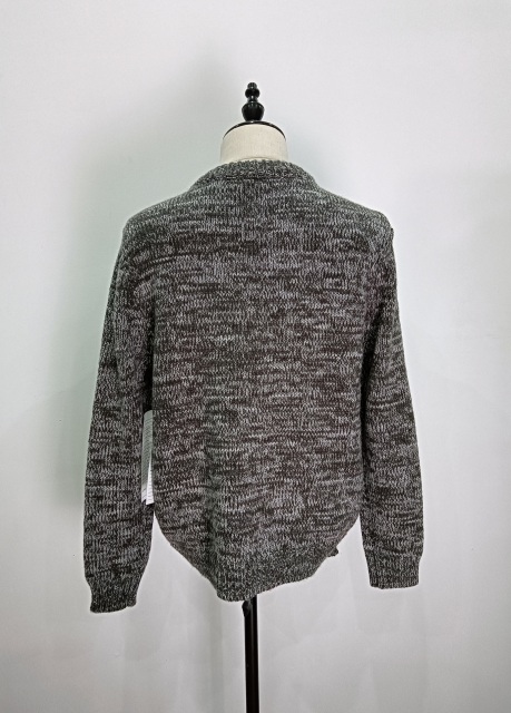 Long-sleeve knitting