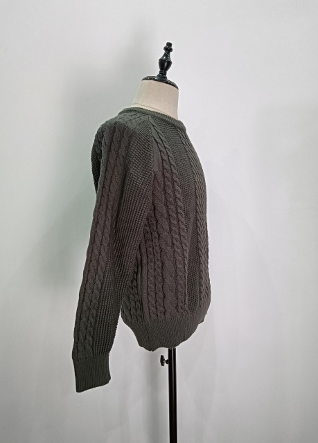 Long sleeve knitwear