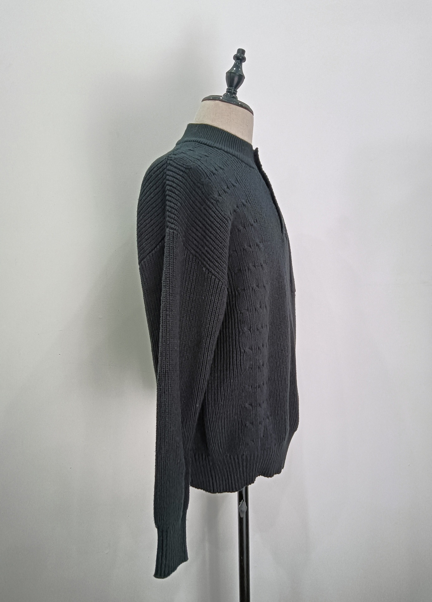 Grey long sleeve knit