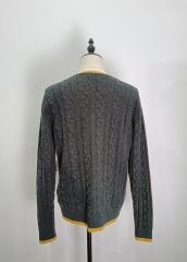 Long-sleeved jersey with yellow trim
