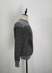 Features long sleeve knitting