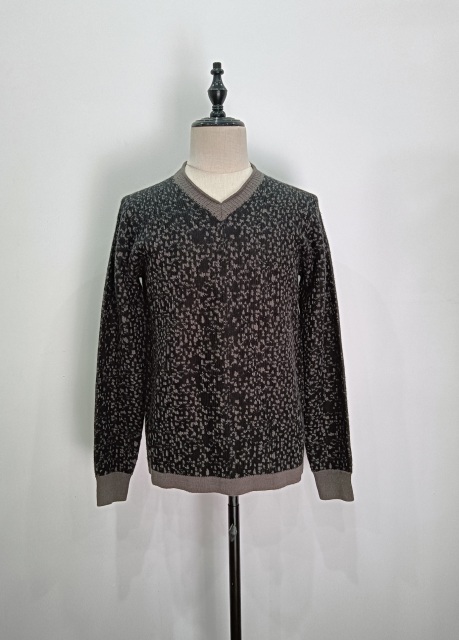 Long-sleeve knitting