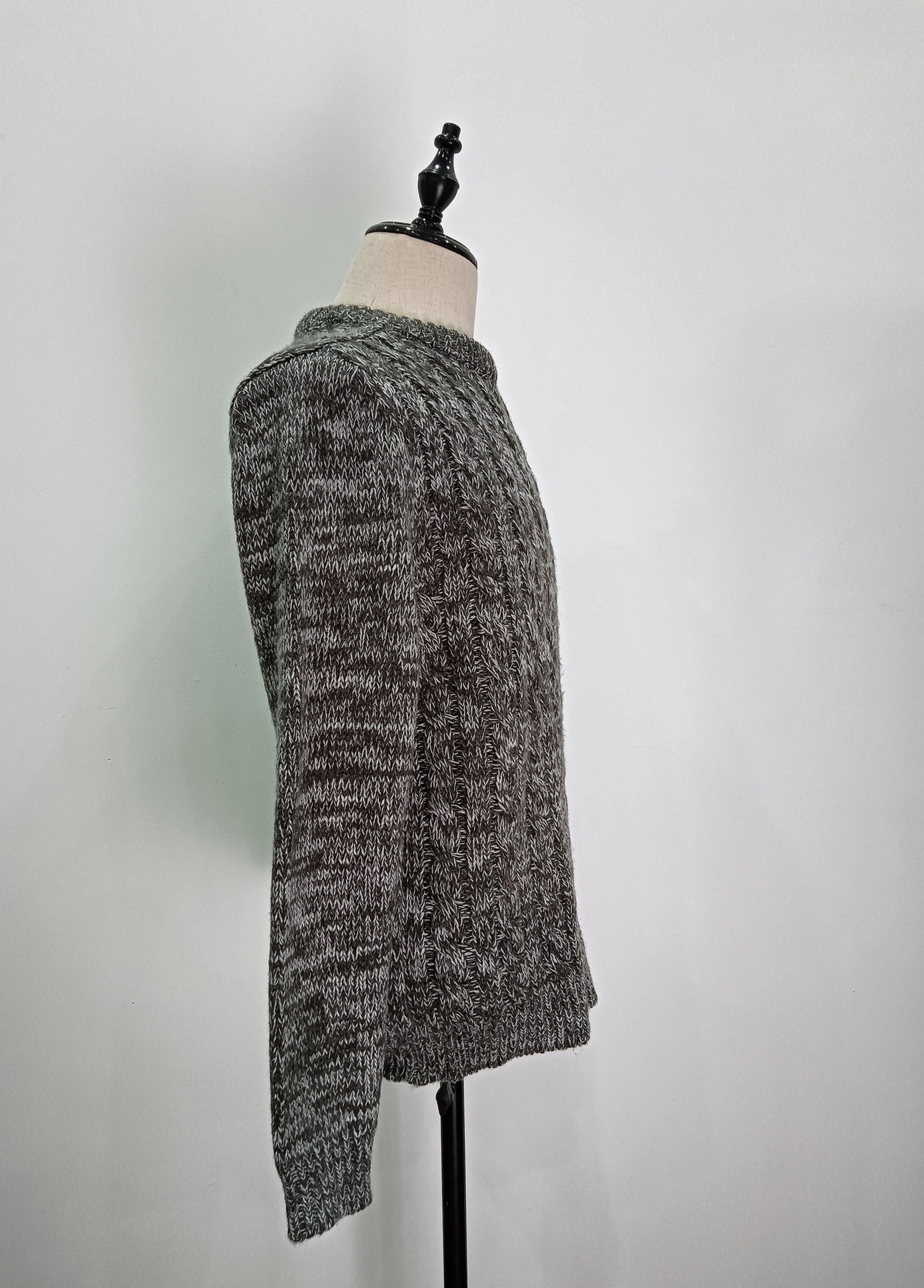 Long-sleeve knitting