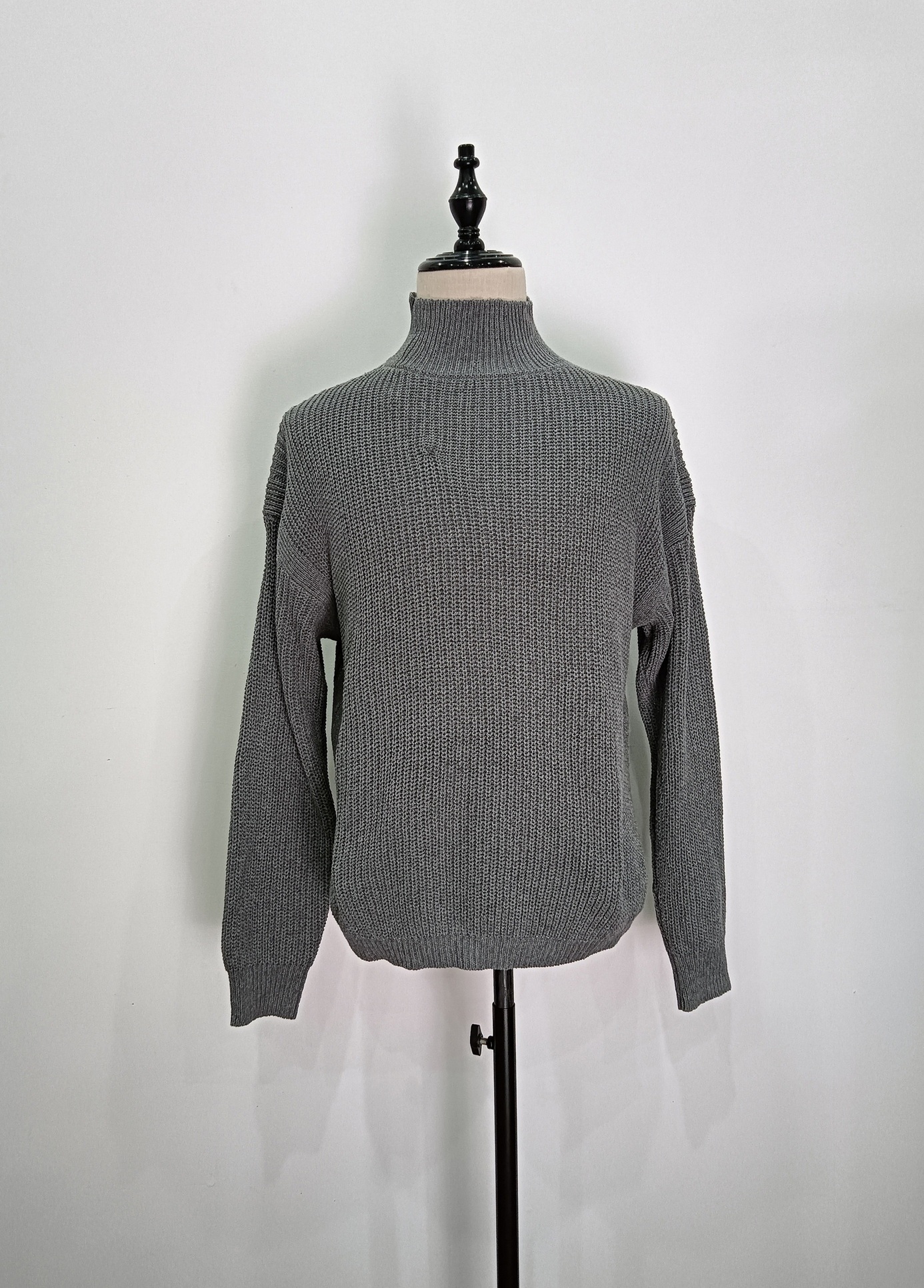Men's long sleeve knitting