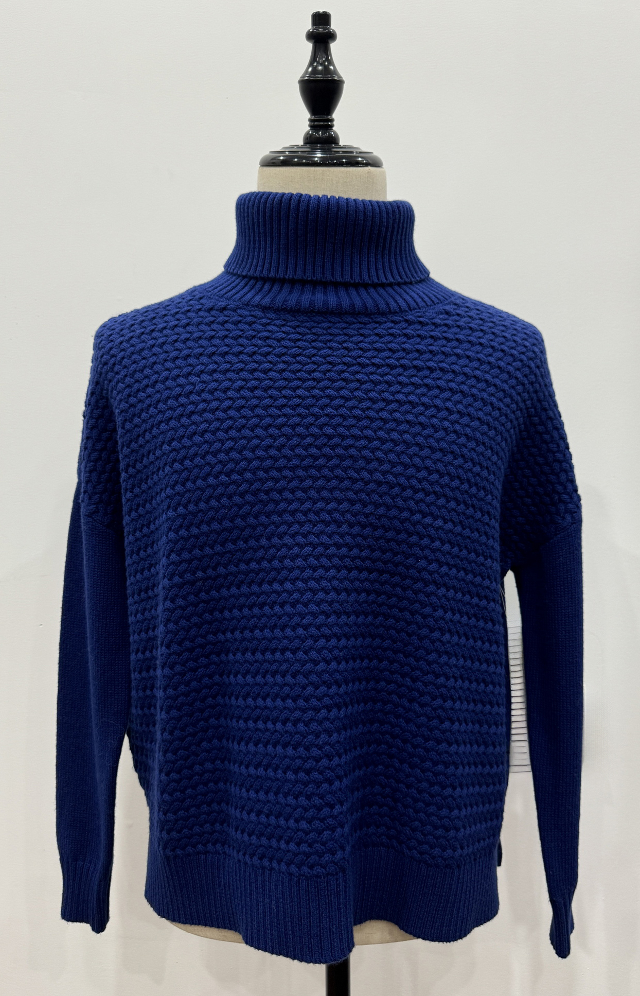 Dark blue long sleeve jersey