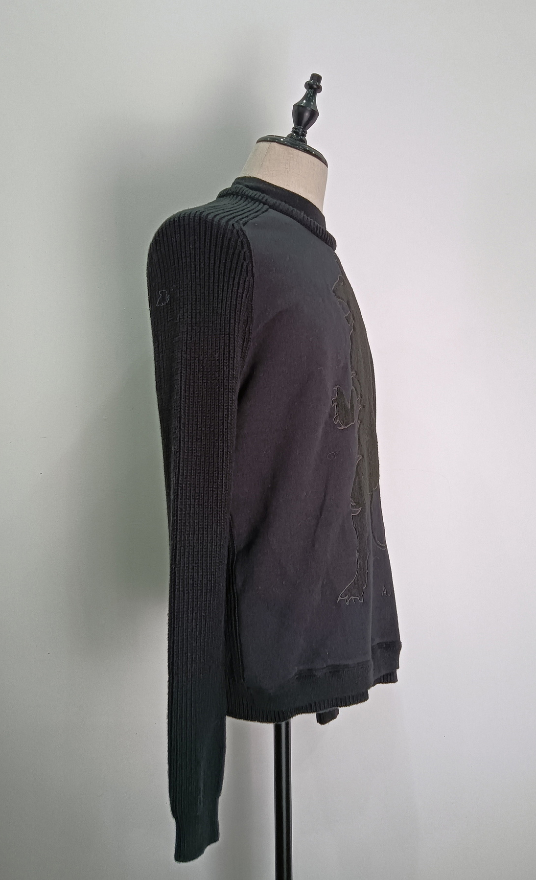 Long sleeve patterned men's knitting