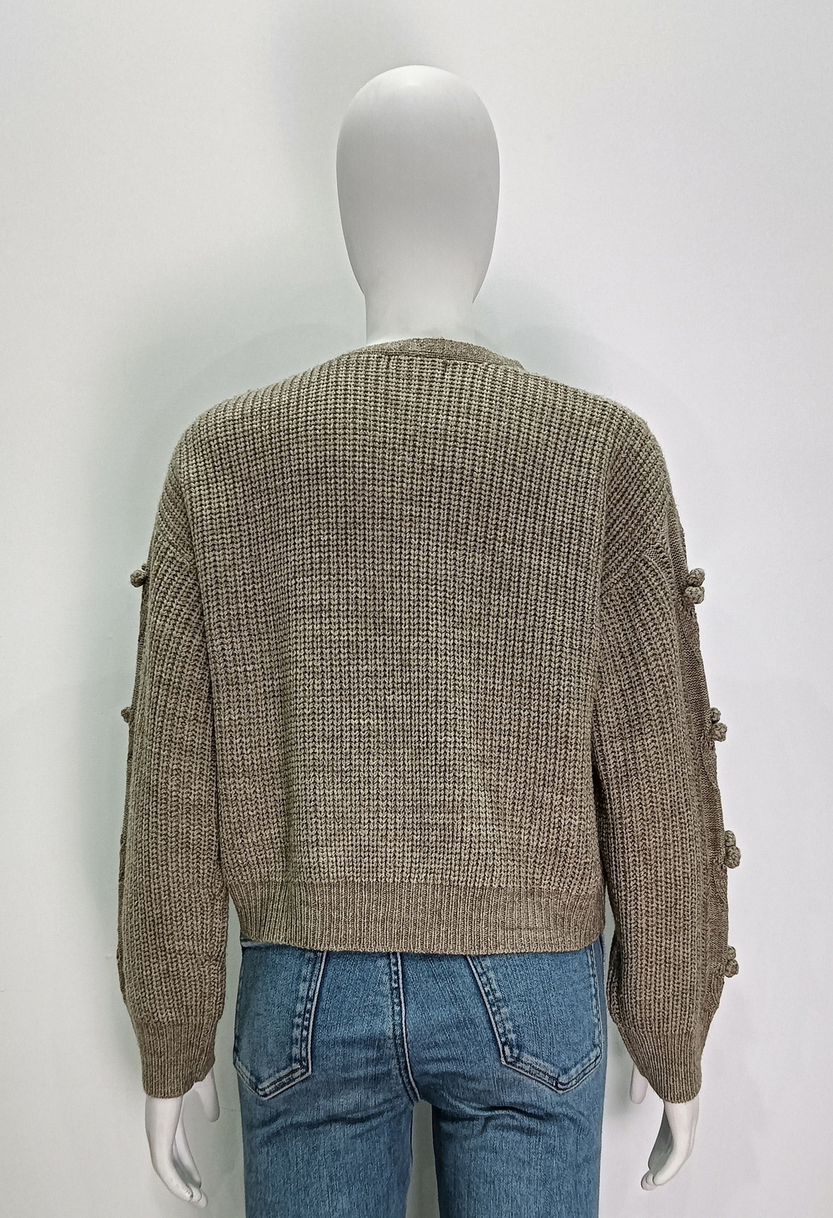Long-sleeve knitting