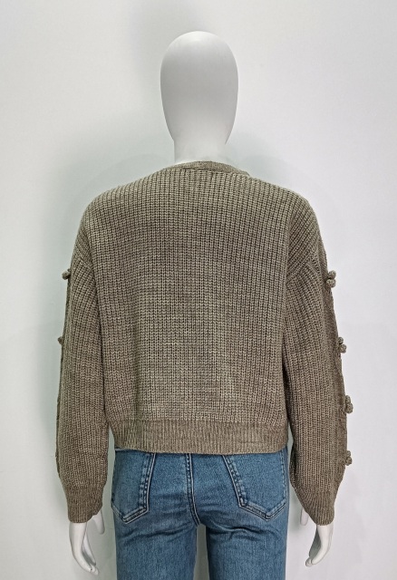 Long-sleeve knitting