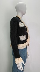Butterfly sleeve button knitting
