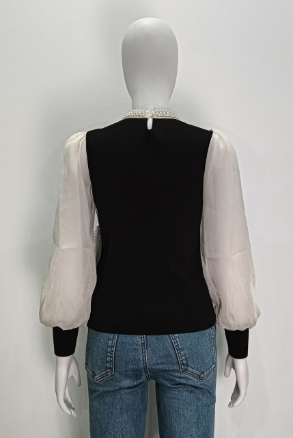 Beaded crew-neck long sleeve knit