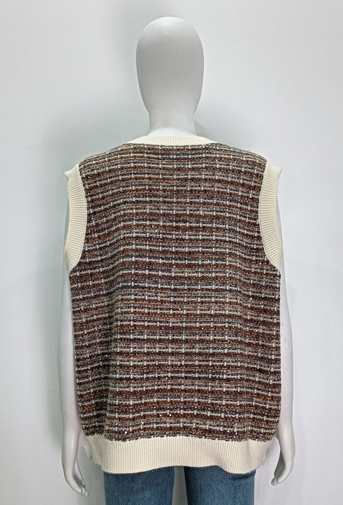 Wholesaler V-neck knitted with diagonal buckle